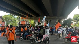 Buruh Bawa 17 Tuntutan di May Day Makassar, Tolak Omnibus Law