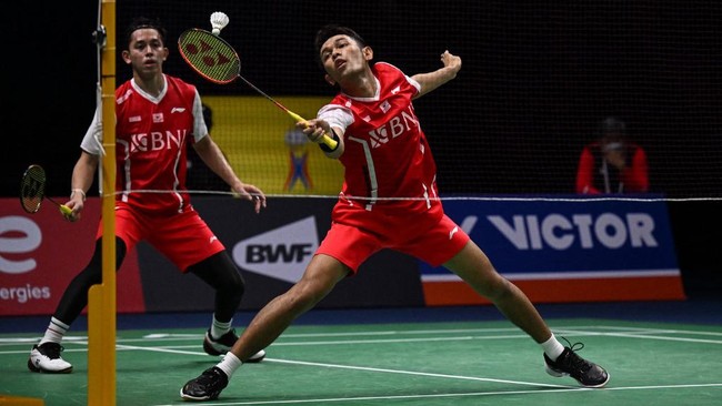 Fajar Alfian/Muhammad Rian Ardianto mundur dari final Thailand Open 2022 dan menjadi runner-up setelah Fajar mengalami cedera di gim pertama.