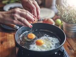 Telur Goreng ala Gordon Ramsay, Pakai Bahan Ini Agar Makin Sedap