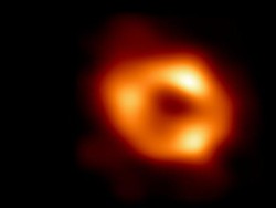 Astronom Ungkap Gambar Pertama Lubang Hitam Raksasa di Galaksi Bima Sakti