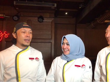 Janda Serba Bisa, Masakan Mama Rieta Dipuji Dua Chef Ganteng