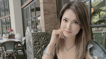 img-title Diberi Uang Segepok oleh Crazy Rich Indonesia, Maria Ozawa: Saya Takut...