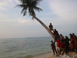 Pantai Ujung Gelam Karimunjawa, Bisa Diakses dengan Dua Cara