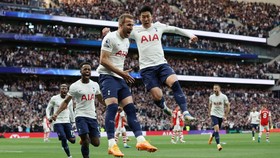 Conte Disebut Ubah Tottenham Jadi Tim Street Fighter