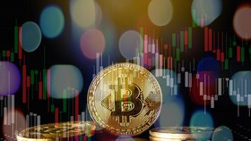Harga Kripto Teratas Melesat, Bitcoin Bangkit ke US$18.238 per Keping