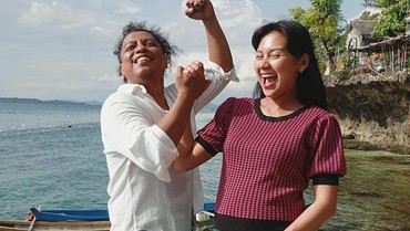 Indah Permatasari dan Arie Kriting Dikaruniai Anak Pertama