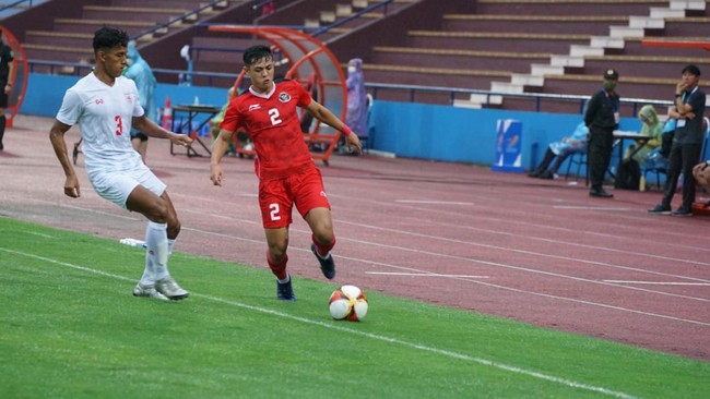 Sebanyak empat gol yang terjadi di laga Indonesia vs Myanmar tercipta melalui defleksi atau lebih dulu membentur pemain lawan.