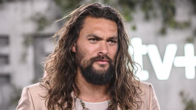 Jason Momoa tulis pesan menyentuh terkait kebakaran hutan di Hawaii. Ia juga tak berhenti menyuarakan bantuan bagi para korban.
