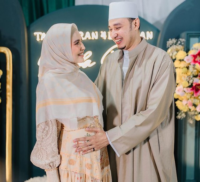 Momen Tasyakuran Kartika Putri Momen Tasyakuran Kartika Putri