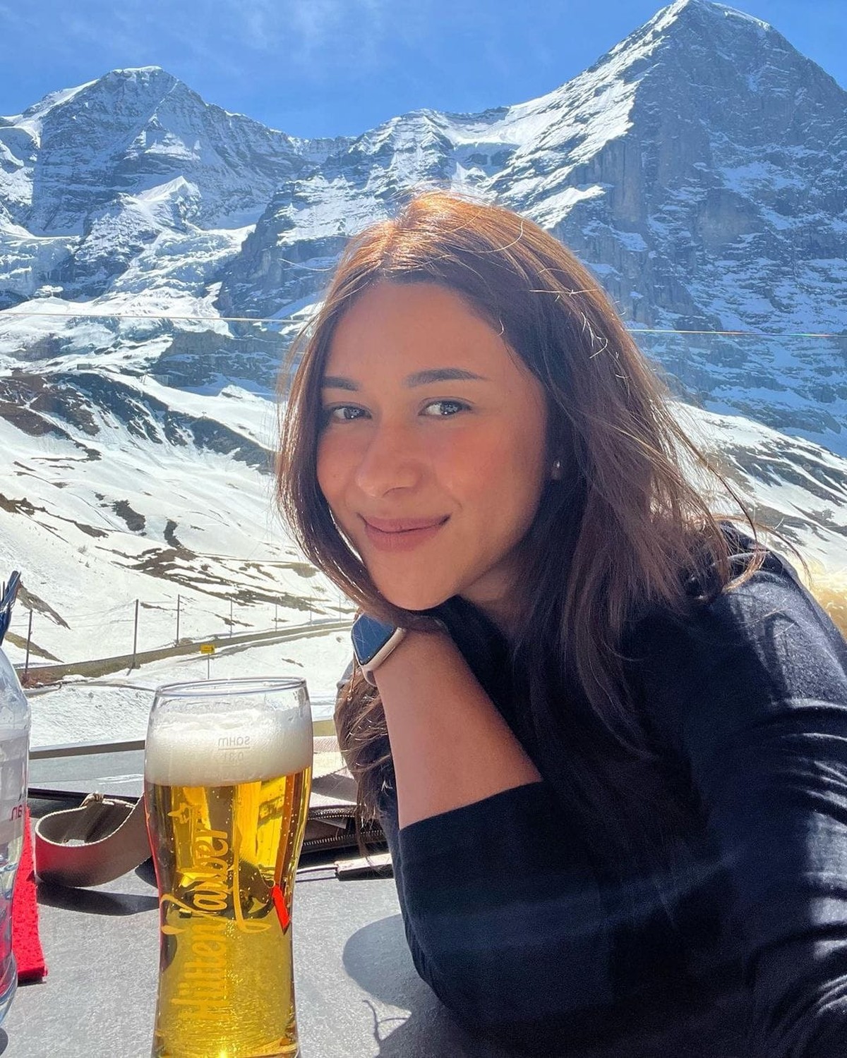 Momen Nana Mirdad dan Andrew White berlibur ke Swiss