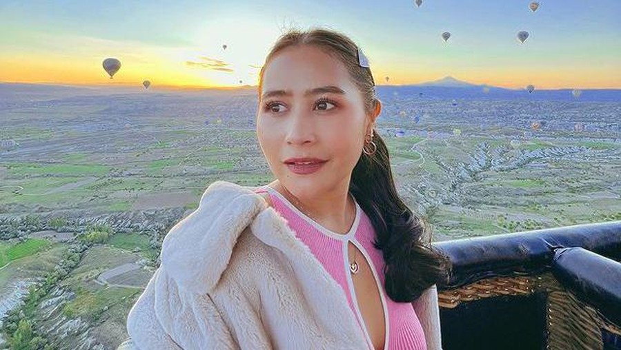 Prilly Latuconsina