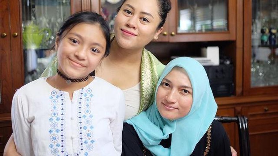 Sarah Amalia Sarah Amalia