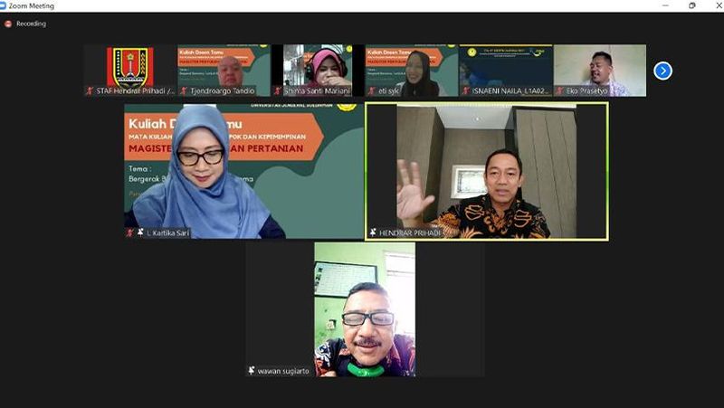 Wali Kota Semarang Hendrar Prihadi mengungkap strategi sukses Pemerintah Kota Semarang mengangkat ekonomi daerah.