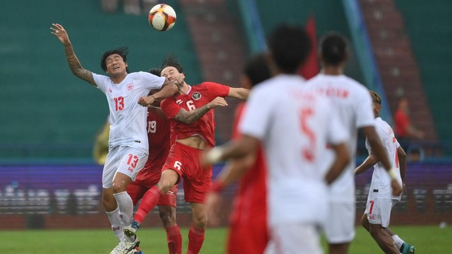 Timnas Indonesia akan mengawali perjuangan di Piala AFF 2024 dengan melawan Myanmar. Sedikitnya ada tiga pemain Myanmar yang patut diwaspadai.