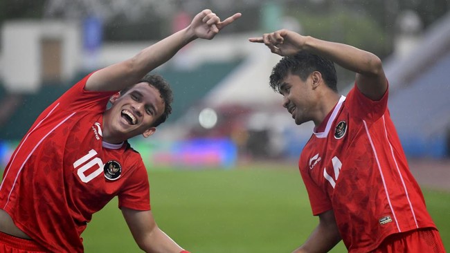Bek kanan Timnas Indonesia Asnawi Mangkualam Bahar menyampaikan pesan kepada Egy Maulana Vikri jelang Piala AFF 2022 dengan bawa-bawa Messi.