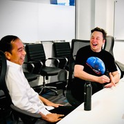 Temui Presiden Jokowi, Ternyata Segini Harga Outfit Elon Musk! Nggak Sampai Rp500 Ribu lho Beauties