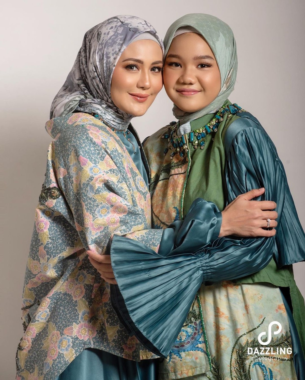 Juliana Moecthar & calon suami