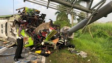 Kecelakaan Bus di Tol Surabaya-Mojokerto, 13 Tewas