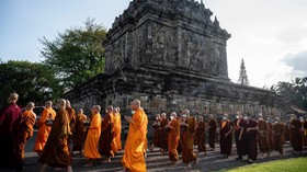 Kenapa Perayaan Waisak Disebut Tri Suci Waisak?