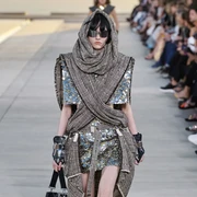 Bergaya Futuristik, 5 Hal yang Mencuri Perhatian dari Koleksi Louis Vuitton Cruise 2023