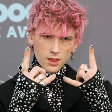 Machine Gun Kelly Kecewa Gagal Boyong Piala Grammy 2023