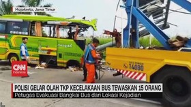 VIDEO: Polisi Gelar Olah TKP Kecelakaan Bus di Tol Sumo