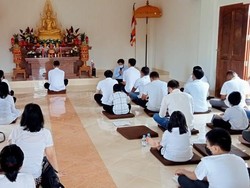 Umat Buddha Kendari Kembali Beribadah Waisak di Vihara Usai 2 Tahun Pandemi