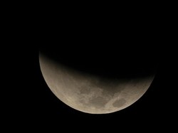 Gerhana Bulan Total Maret 2025, Bisa Disaksikan di Mana Saja?