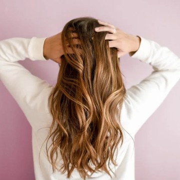 img-title 7 Trik Perkuat Akar Rambut untuk Cegah Rambut Rontok