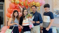 <p>Selamat ulang tahun, Puput. Kita doakan, semoga Bunda dua orang anak ini selalu sehat dan bahagia bersama keluarganya ya, Bunda. (Foto: Instagram @btpnd)</p>