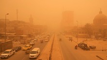 Badai Pasir Terjang Ibu Kota Saudi Hingga Hambat Jarak Pandang Lalin