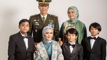 ANAK-ANAK SALING AKUR