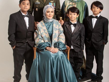 Respons Tak Disangka Anak-Anak Juliana Moechtar saat Tahu Ibunda Akan Nikah Lagi