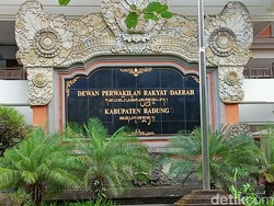 Anak Ditangkap Kasus Narkoba, Ketua DPRD Badung Menghilang