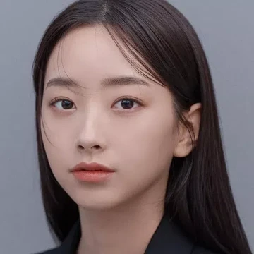 Kenalan dengan Kwon Ah Reum, Aktris Cantik yang Jadi Lawan Main Doyoung NCT di Drama Terbaru!