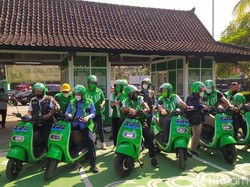Asyik...Sandiaga Luncurkan Motor Listrik untuk Keliling Kawasan Borobudur