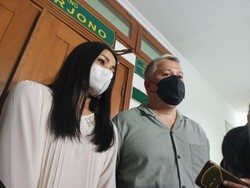Kuasa Hukum Nirina Zubir Heran Ada Pertanyaan soal Pajak, Sebut Tak Masuk Akal