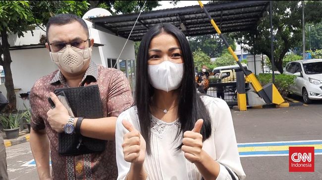 Nirina Zubir mencurahkan pembelajaran yang ia petik kepada publik agar bisa terhindar dari mafia tanah.