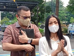Nirina Zubir Hadiri Sidang Mafia Tanah, Berharap Keadilan