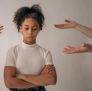 Orang Tua Narsistik Membuat Anak Sering Merasa Bersalah, Benarkah?