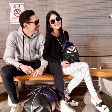 Harvey Moeis Foto Bareng Ibunda, Komentar Sandra Dewi Jadi Sorotan