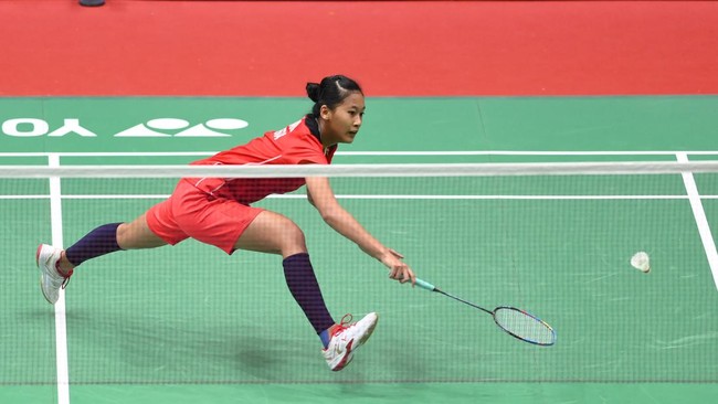 Pebulutangkis tunggal putri Indonesia Putri Kusuma Wardani lulus dari pendidikan polisi wanita (polwan).