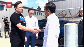 VIDEO: Momen Jokowi ke Pabrik SpaceX Temui Elon Musk