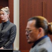 Beauties Sudah Tahu? Ini Alasan Kenapa Johnny Depp Nggak Pernah Tatap Amber Heard Sekalipun di Persidangan