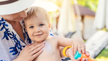 SUNBLOCK YANG AMAN UNTUK ANAK