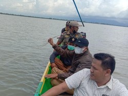 Marak Ilegal Fishing, Ekosistem Danau Tempe Kian Terancam