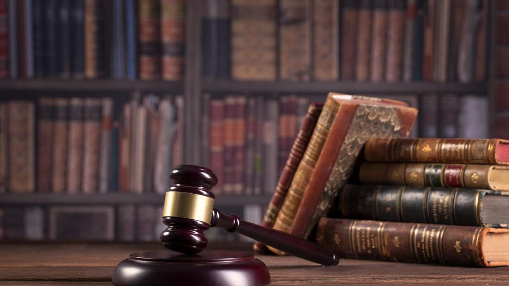 KY di Rapat DPR: MA Minta Jumlah Hakim Agung Ditambah Jadi 70