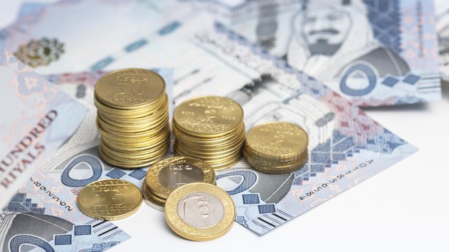 Sebagian besar negara Teluk memutuskan untuk menaikkan suku bunga setelah The Fed kembali mengerek suku bunga hingga 75 basis poin (bps).