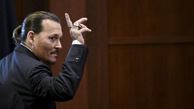 Johnny Depp Akan Tur Eropa dengan Hollywood Vampires pada 2023