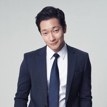 Son Suk Ku Dirikan Agensi dan Perusahaan Produksi